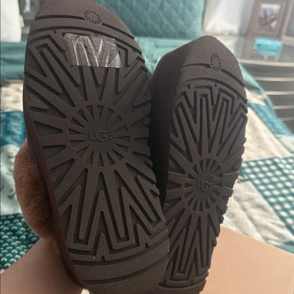 UGG Women's Chocolate Brown Platform Mules - Picture 3 of 3